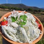 Erzurum Göğermiş Peyniri – Doğanın Şifalı Yeşili (Civil Peyniri Özüyle) 1 kg